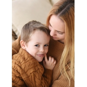 Natural family portrait photography Sona Kalabova