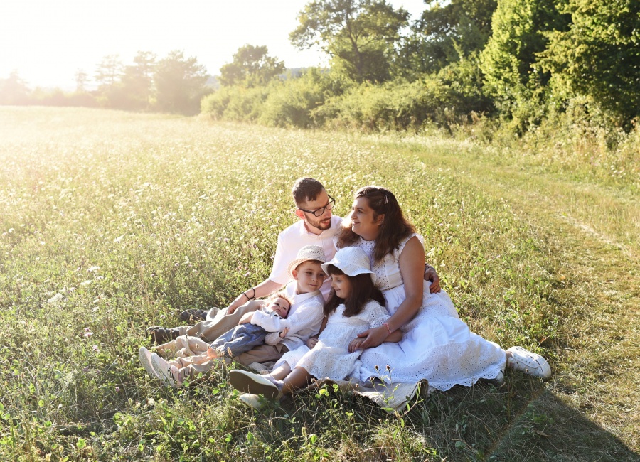 Rodinne fotenie v prírode Soňa Kalabová Family portrait photography Rodinne fotenie v prírode Soňa Kalabová Family portrait photography